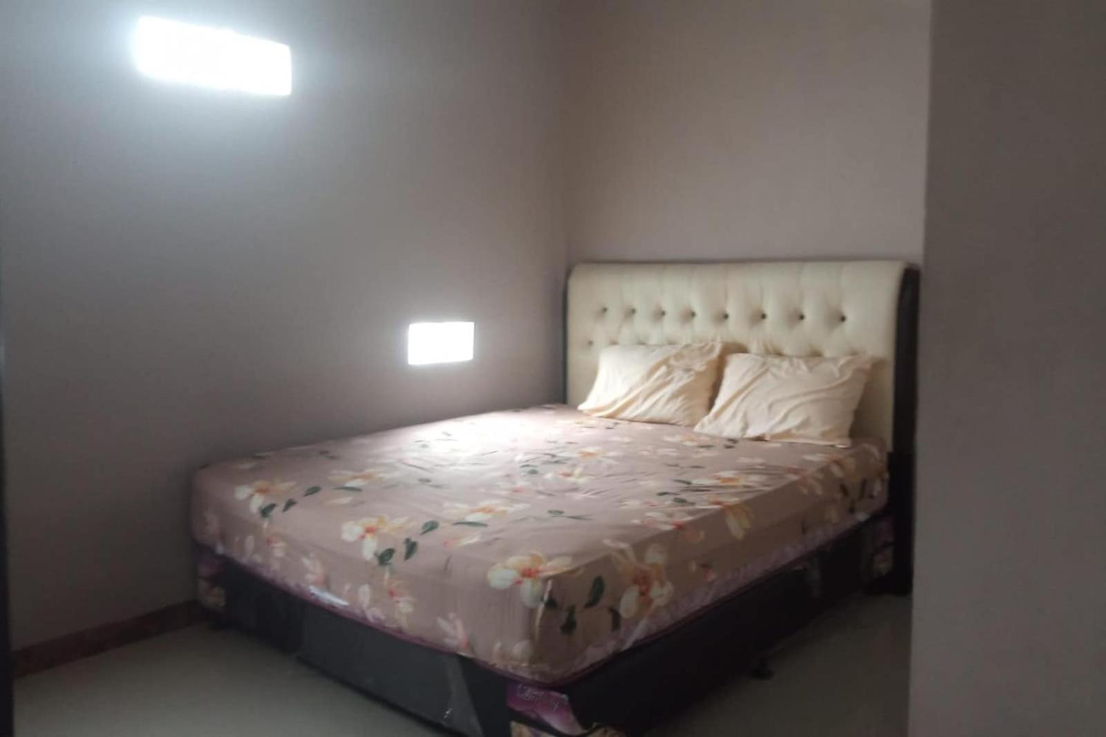 Oyo 93635 Rumah Singgah Cemara Syariah Пеканбару Екстериор снимка
